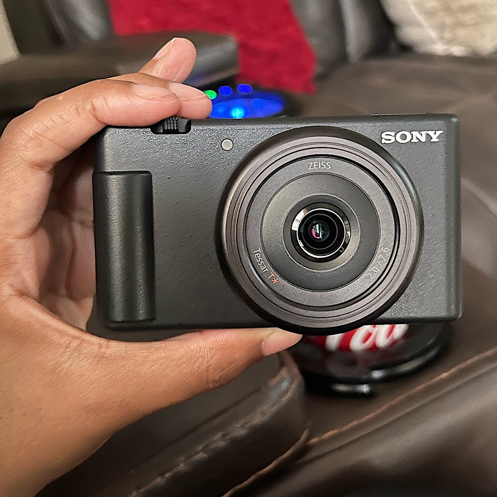 Sony Zv-1F